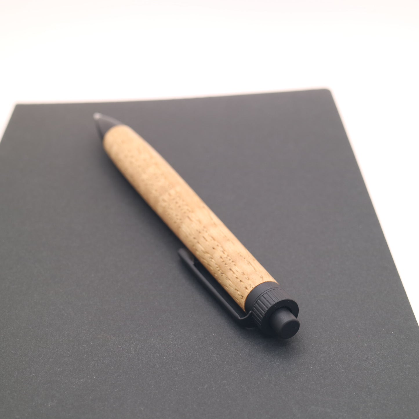 クリ× マットブラック　木軸ペン　ボールペン or シャーペン　251201　