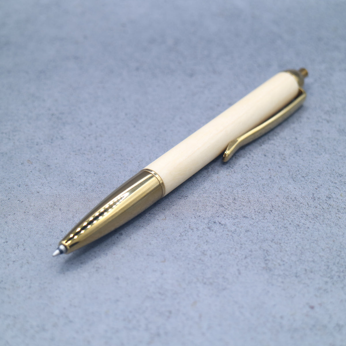 Osmanthus fragrans M5 compatible wooden mini ballpoint pen | Slim barrel, retractable 260706