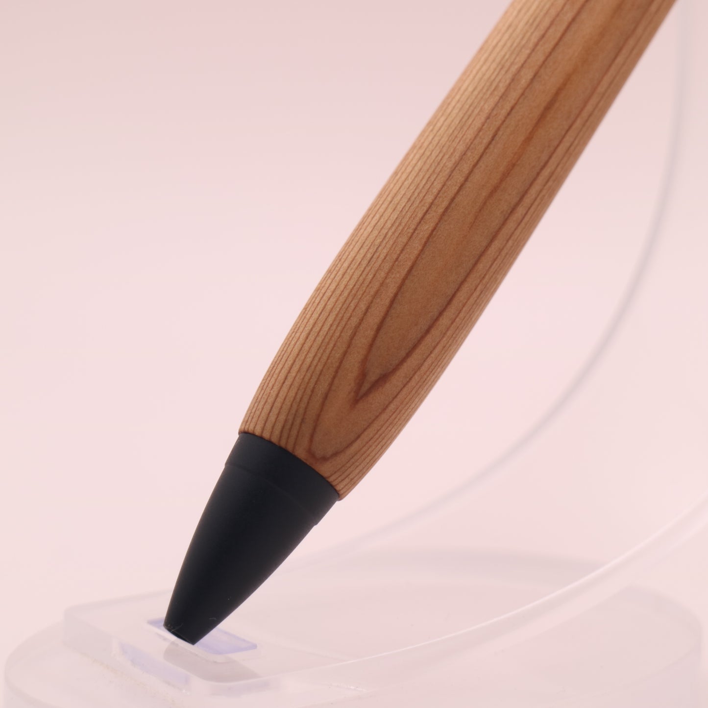 伊勢市産スギ × マットブラック｜木の質感を楽しむ木軸ペン｜ボールペン or シャーペン　251230