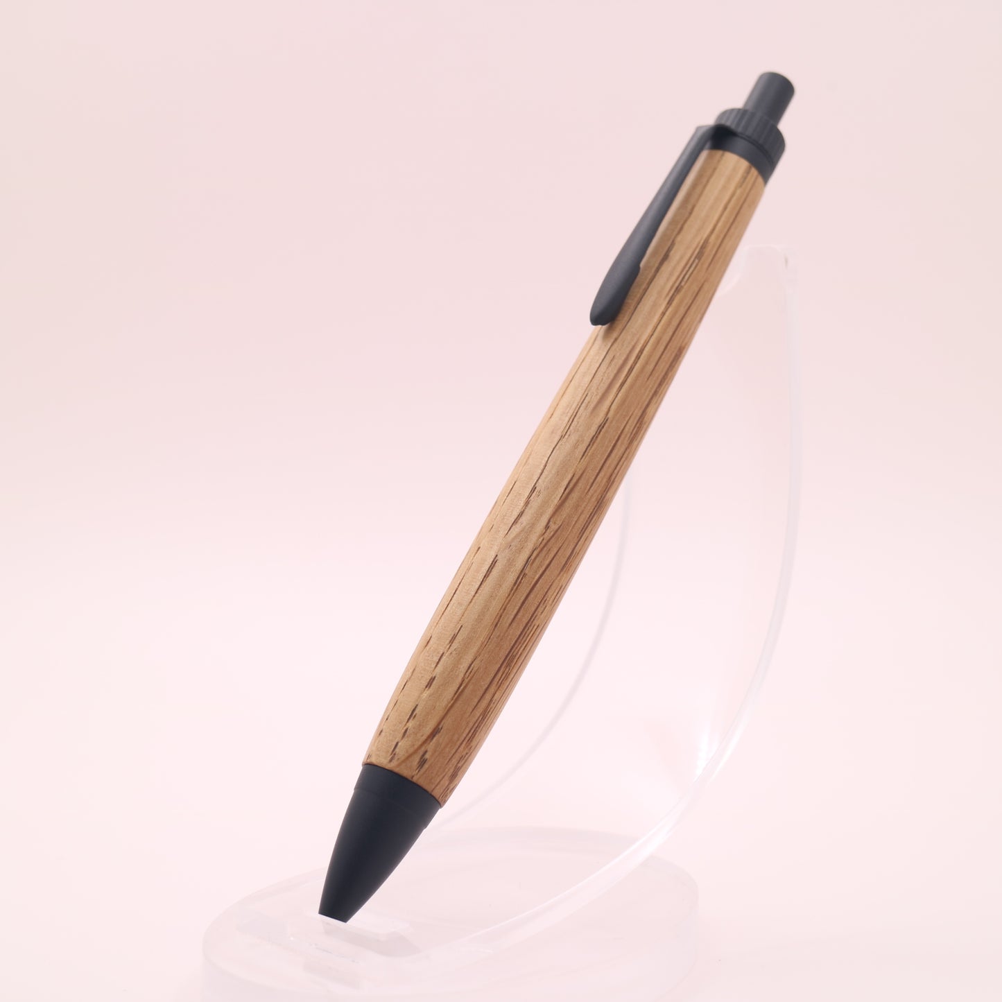 ウィスキー樽（ジャックダニエル）オーク × マットブラック｜木の質感を楽しむ木軸ペン｜ボールペン or シャーペン　260216