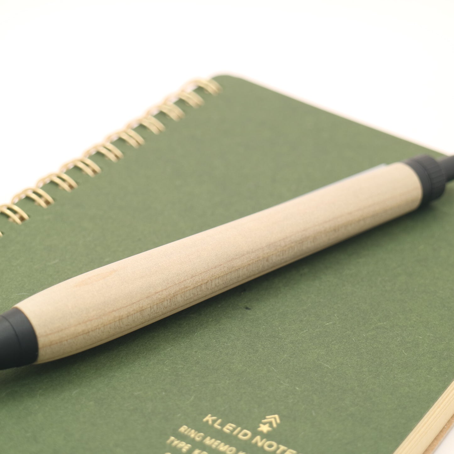 伊勢神宮ヒノキ　マットブラック　木軸ペン　ボールペン or シャーペン　251215