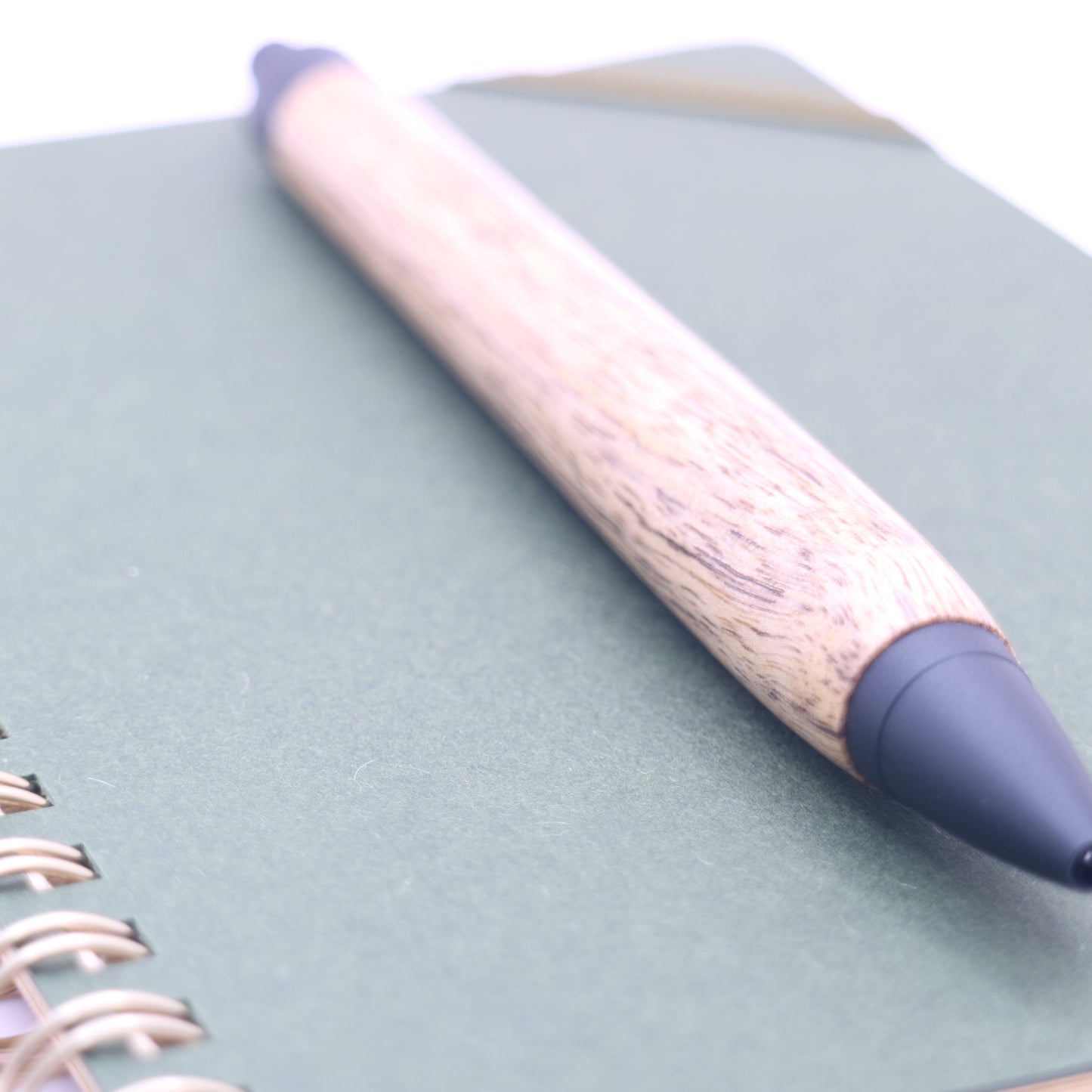 蓮台寺柿の木軸ペン｜手作り木製ボールペン・シャーペン｜251232｜Wood Time Factory