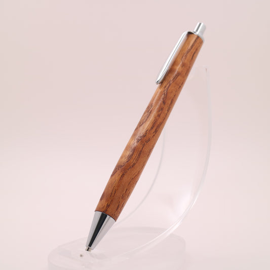 チャンチン 木軸シャーペン｜【学生に人気】淡くあたたかな木肌が、勉強時間にやさしい集中をもたらす一本　260205