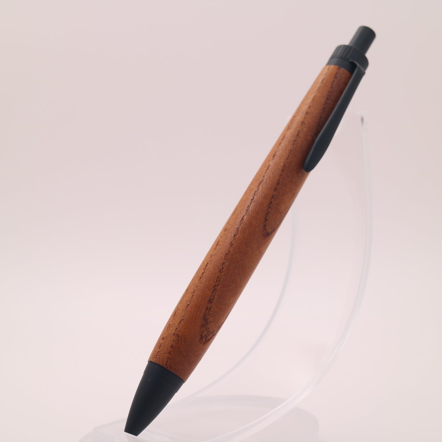 ケヤキ｜蔵に眠っていた木で仕立てた木軸ペン｜ボールペン or シャーペン　260312