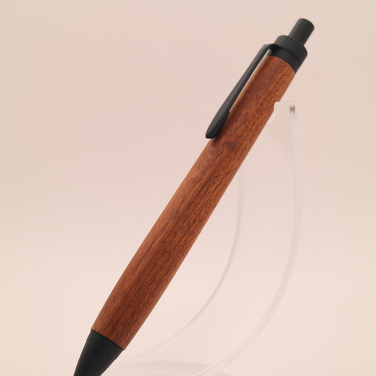 赤楠（三重県産） × マットブラック｜木の質感を楽しむ木軸ペン｜250715 ボールペン or シャーペン