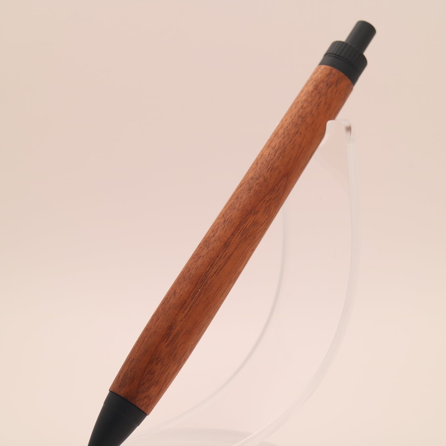 赤楠（三重県産） × マットブラック｜木の質感を楽しむ木軸ペン｜250715 ボールペン or シャーペン