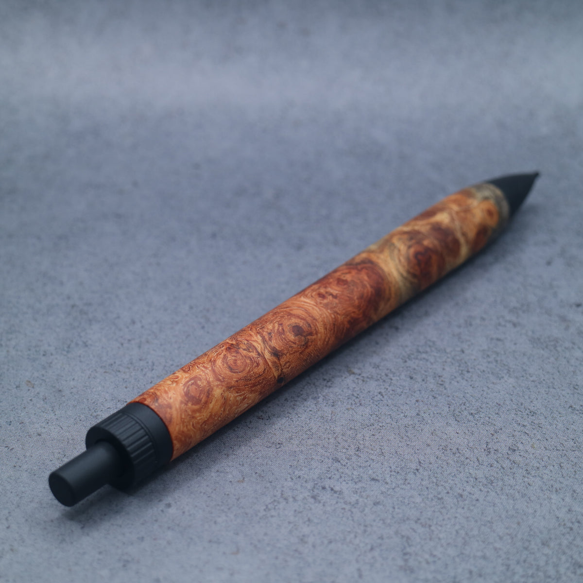 [For U-sama] Karin burl | One-of-a-kind wooden pen | Ballpoint pen or mechanical pencil 260904