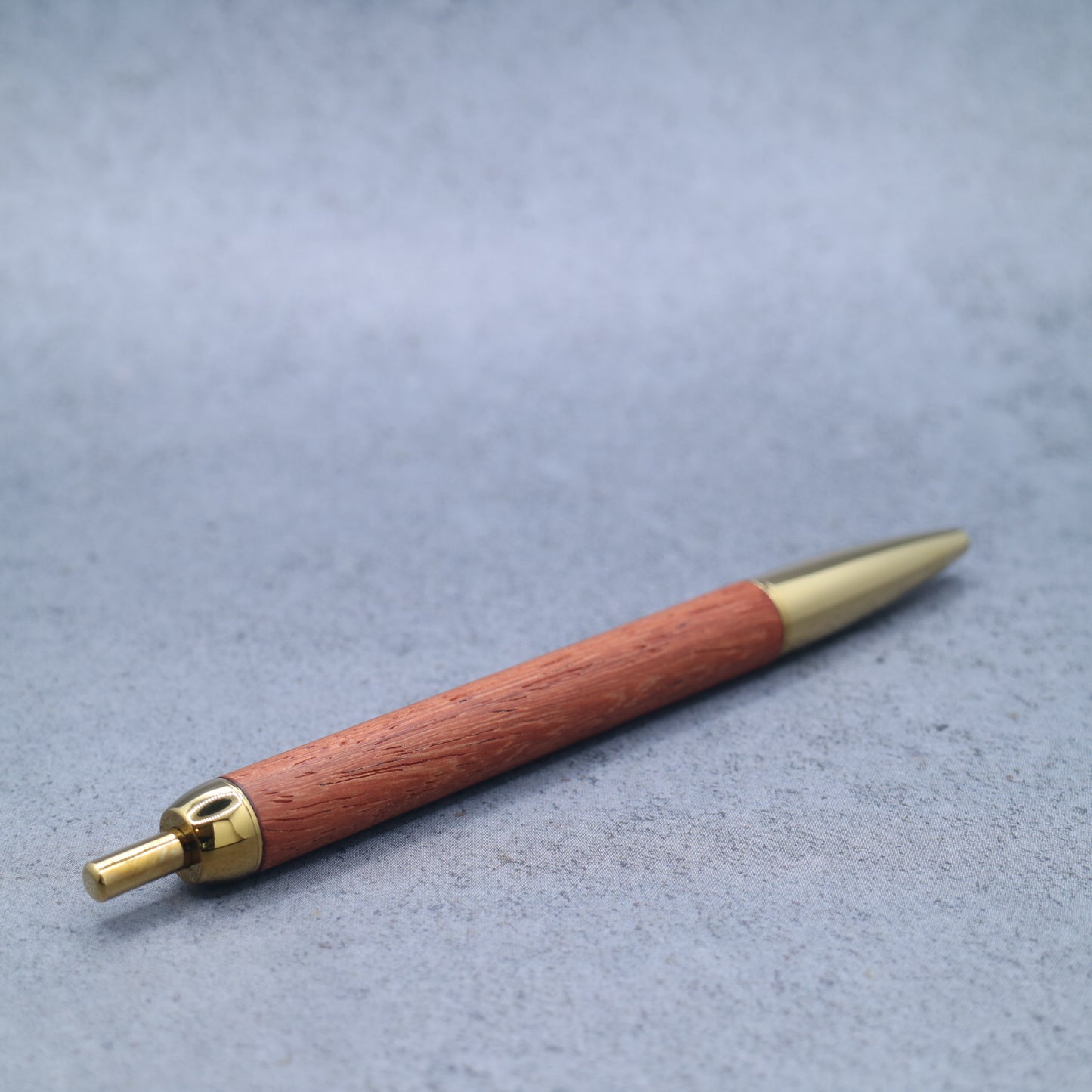【6月8日販売開始予定】カリン　木軸ミニボールペン｜細軸・ノック式ボールペン 260602