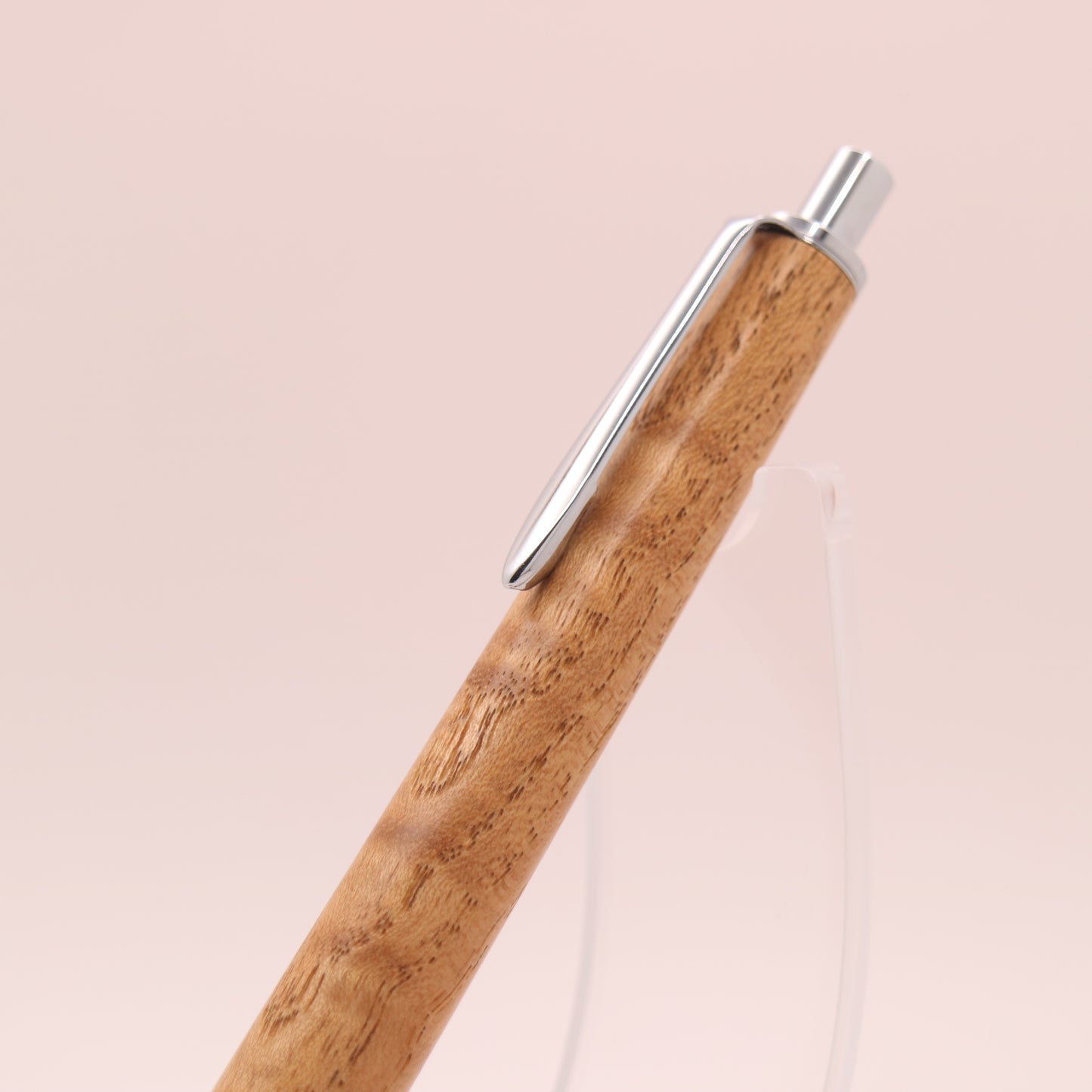 ケンポナシ 木軸シャーペン｜【学生に人気】素朴であたたかな木肌が、勉強時間にやさしい集中をもたらす一本　260207