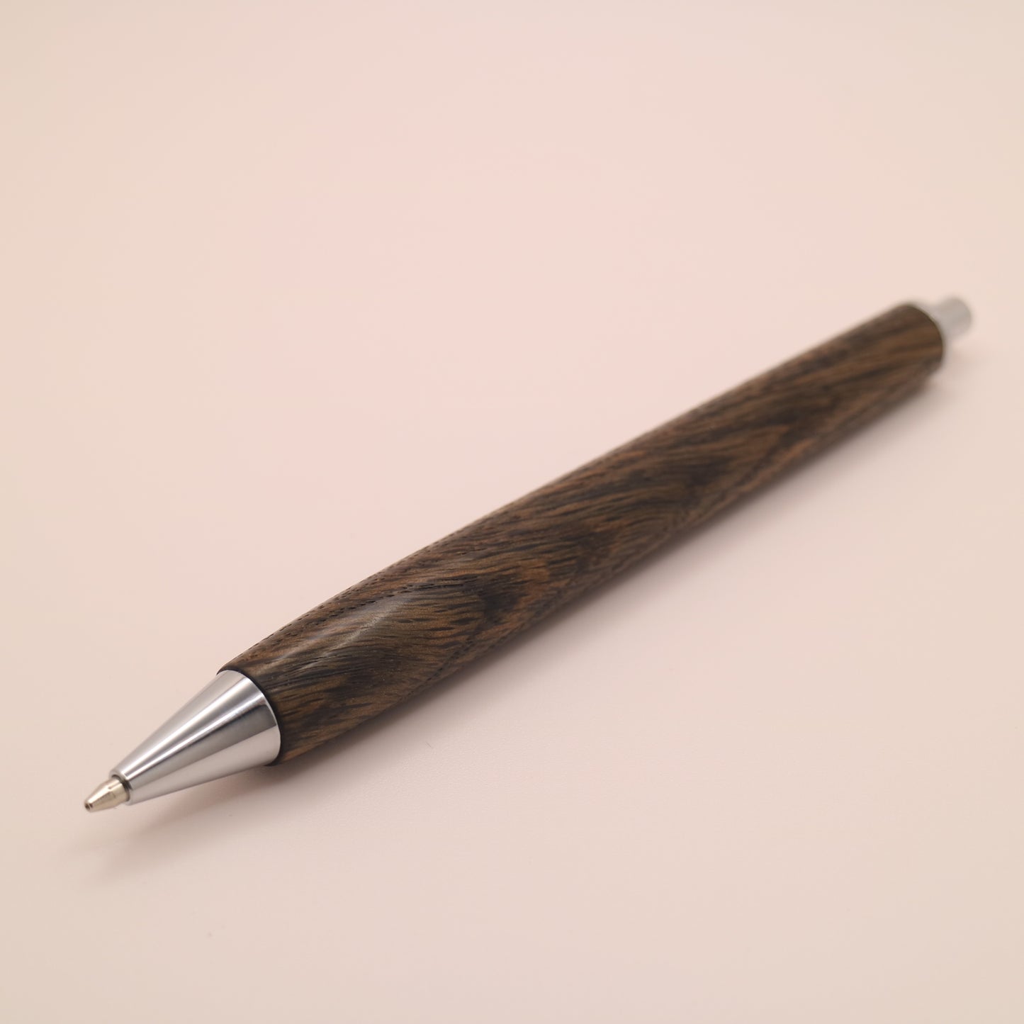 神代ナラ 木軸シャーペン｜【学生に人気】時を刻んだ深い色合いが、勉強時間に静かな集中をもたらす一本　260208