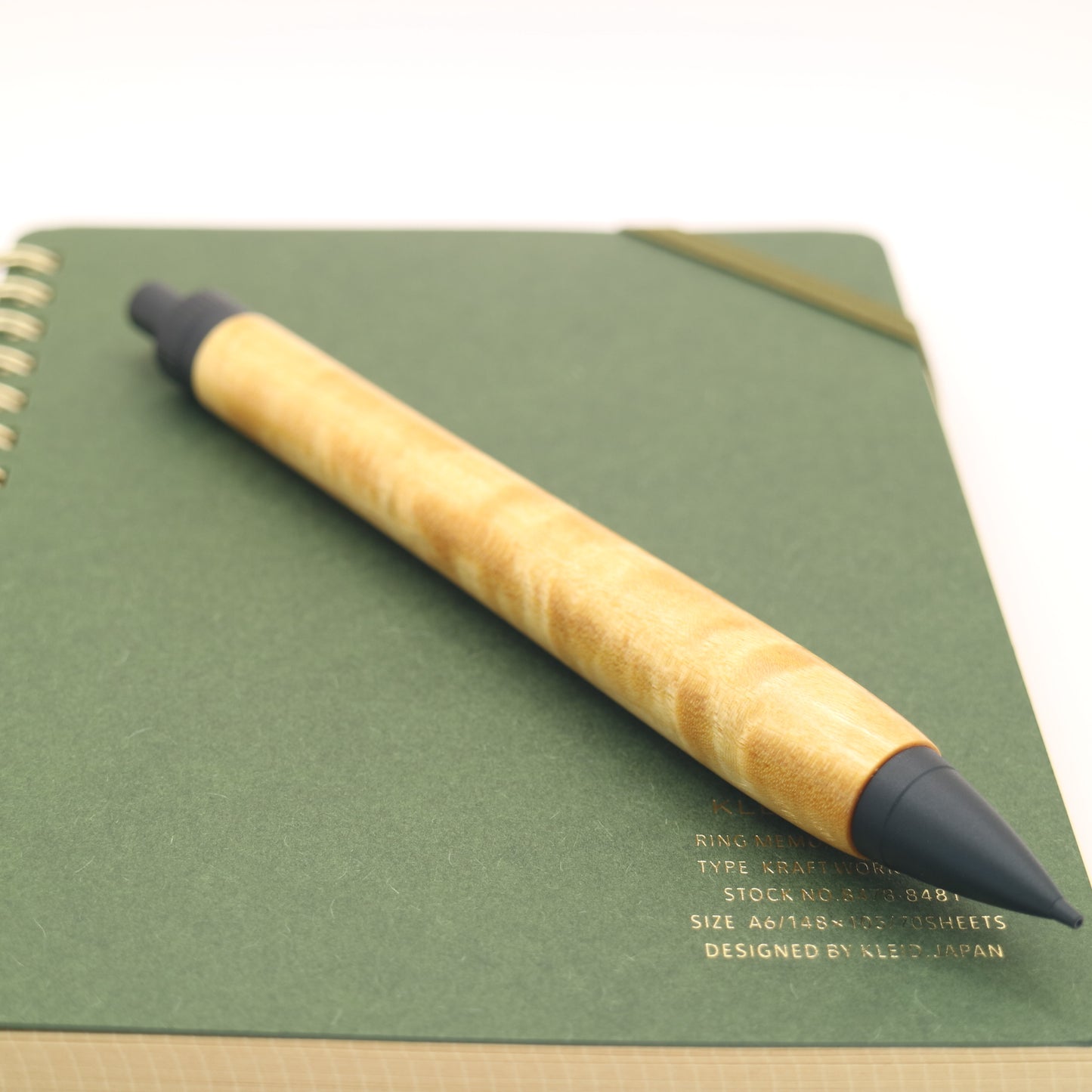 セイロンサテンウッド× マットブラック　木軸ペン　ボールペン or シャーペン　251205