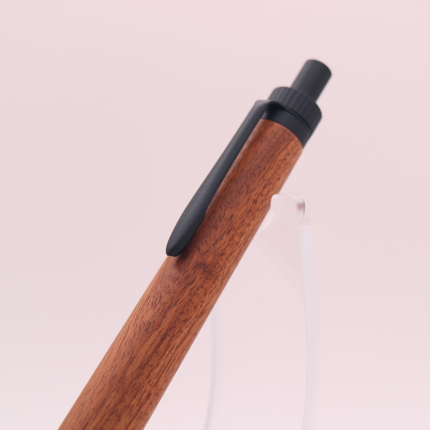 赤楠（三重県産） × マットブラック｜木の質感を楽しむ木軸ペン｜250715 ボールペン or シャーペン