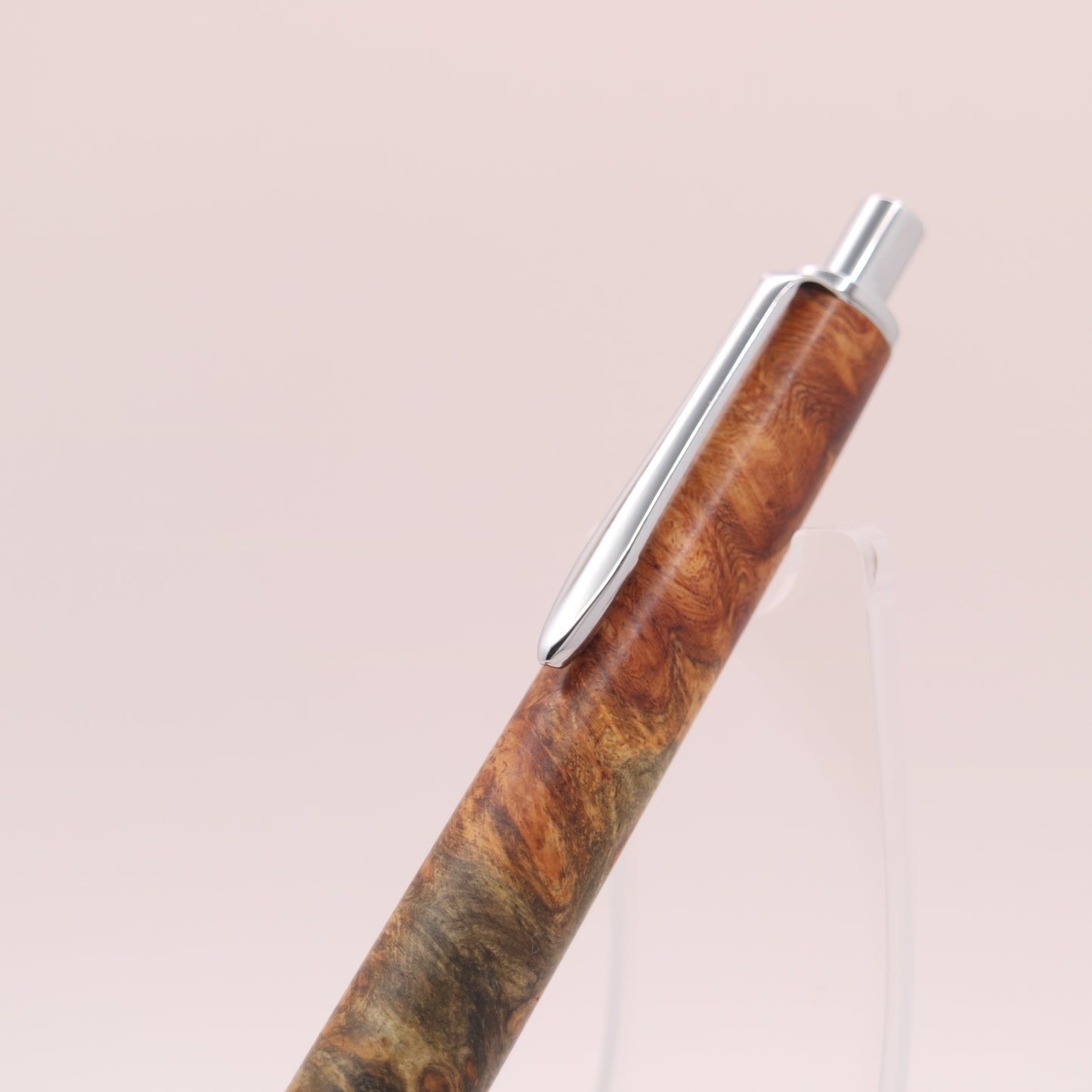 花梨瘤 木軸シャーペン｜【学生に人気】複雑に揺らぐ瘤杢が、勉強時間に静かな没入感をもたらす一本　260206