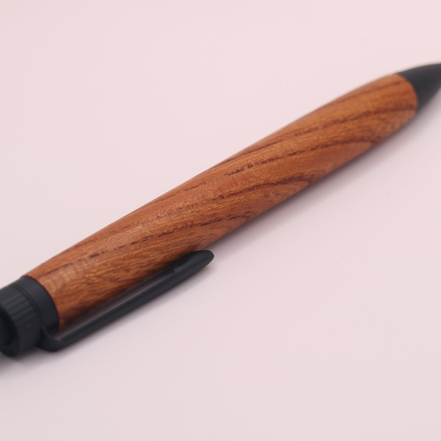 ケヤキ｜蔵に眠っていた木で仕立てた木軸ペン｜ボールペン or シャーペン　260219